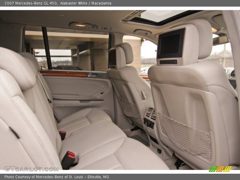 Alabaster White / Macadamia 2007 Mercedes-Benz GL 450