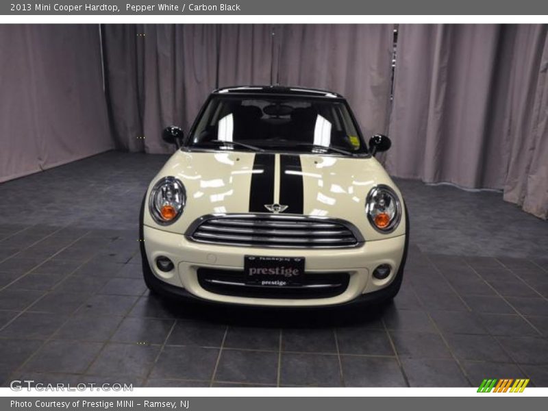 Pepper White / Carbon Black 2013 Mini Cooper Hardtop