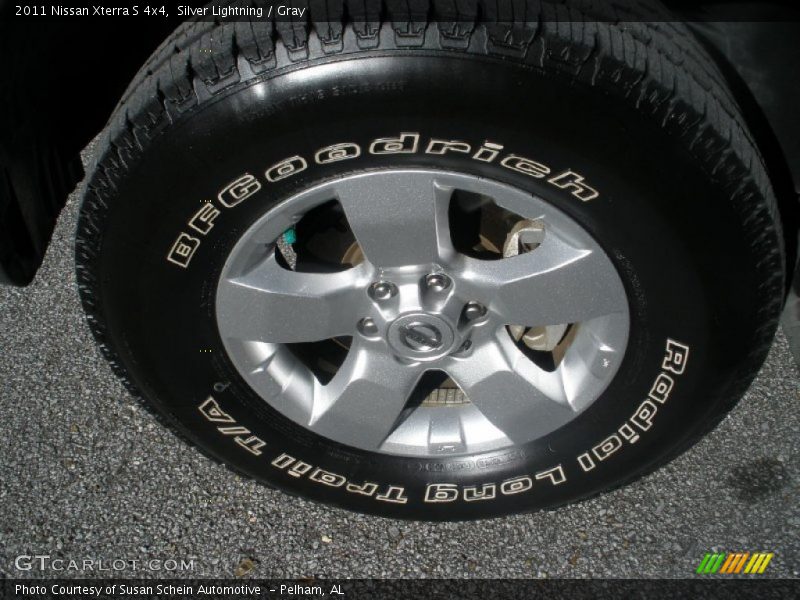 Silver Lightning / Gray 2011 Nissan Xterra S 4x4