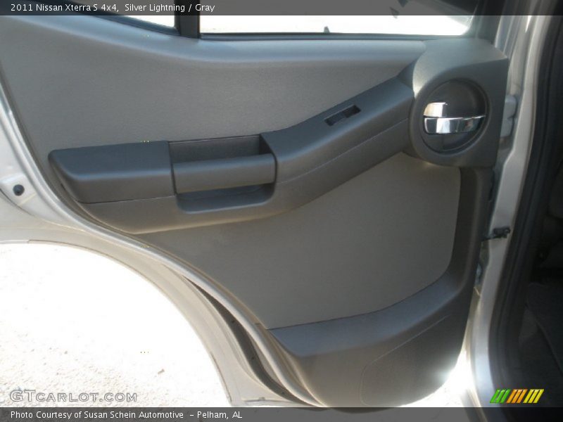 Silver Lightning / Gray 2011 Nissan Xterra S 4x4