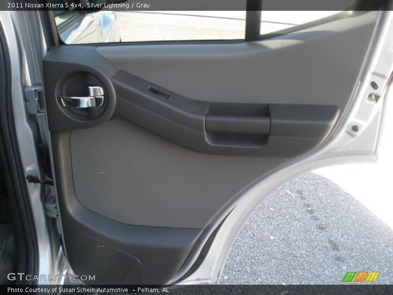 Silver Lightning / Gray 2011 Nissan Xterra S 4x4