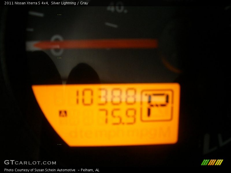 Silver Lightning / Gray 2011 Nissan Xterra S 4x4