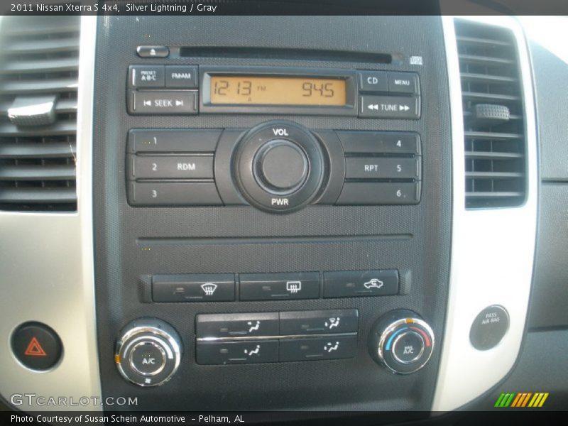 Silver Lightning / Gray 2011 Nissan Xterra S 4x4