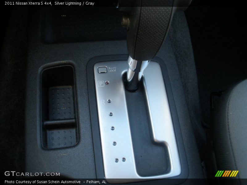 Silver Lightning / Gray 2011 Nissan Xterra S 4x4