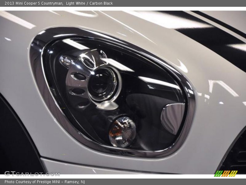 Light White / Carbon Black 2013 Mini Cooper S Countryman