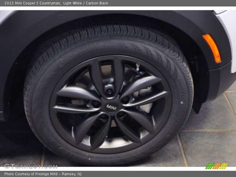 Light White / Carbon Black 2013 Mini Cooper S Countryman