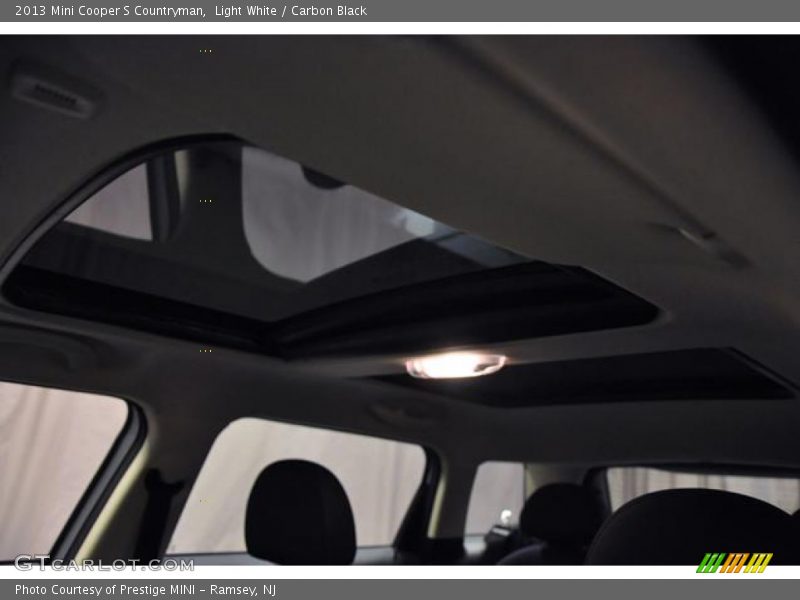 Light White / Carbon Black 2013 Mini Cooper S Countryman
