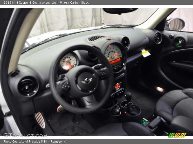 Light White / Carbon Black 2013 Mini Cooper S Countryman