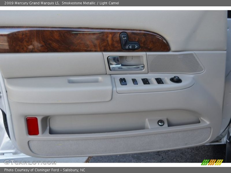 Smokestone Metallic / Light Camel 2009 Mercury Grand Marquis LS