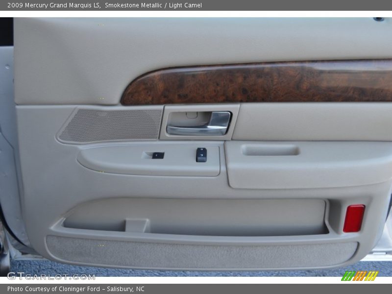Smokestone Metallic / Light Camel 2009 Mercury Grand Marquis LS