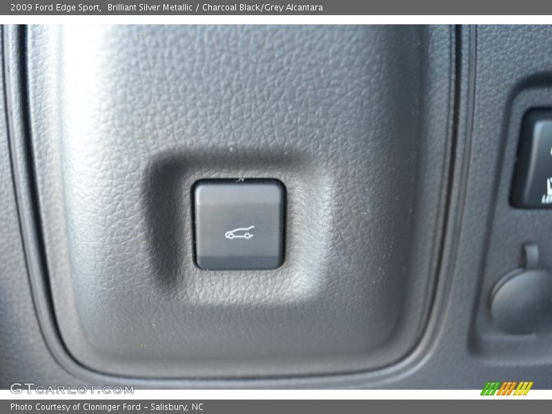 Brilliant Silver Metallic / Charcoal Black/Grey Alcantara 2009 Ford Edge Sport