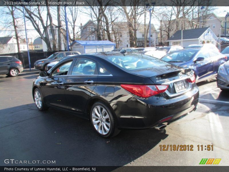 Midnight Black / Black 2011 Hyundai Sonata SE