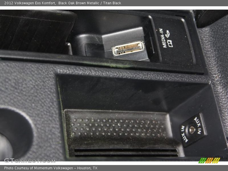 Black Oak Brown Metallic / Titan Black 2012 Volkswagen Eos Komfort