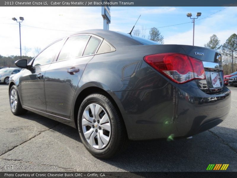 Cyber Gray Metallic / Jet Black/Medium Titanium 2013 Chevrolet Cruze LS