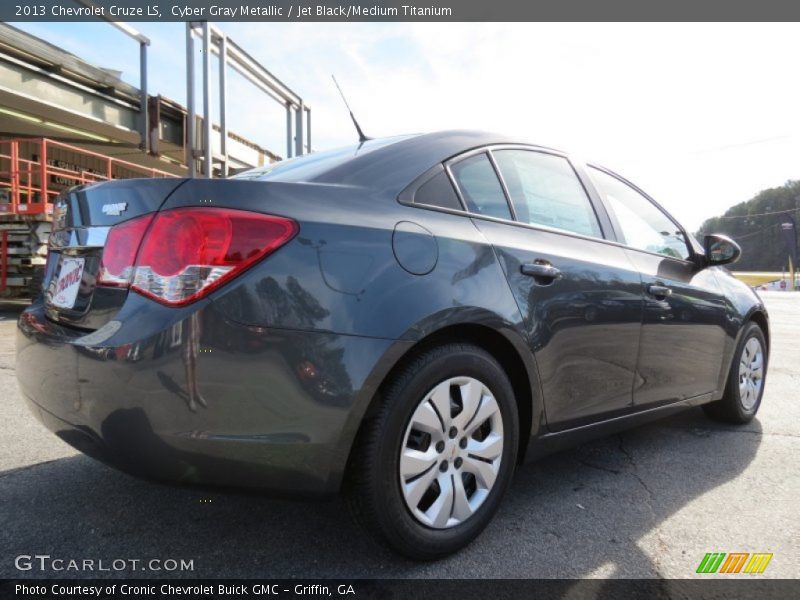 Cyber Gray Metallic / Jet Black/Medium Titanium 2013 Chevrolet Cruze LS