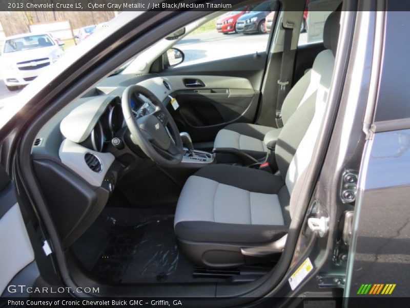 Cyber Gray Metallic / Jet Black/Medium Titanium 2013 Chevrolet Cruze LS