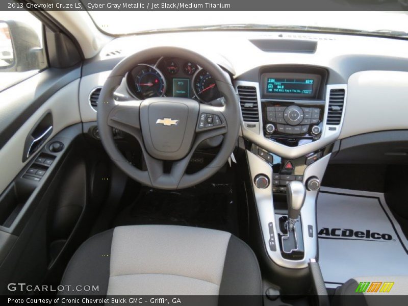 Cyber Gray Metallic / Jet Black/Medium Titanium 2013 Chevrolet Cruze LS