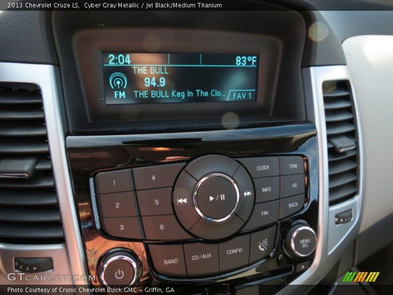 Cyber Gray Metallic / Jet Black/Medium Titanium 2013 Chevrolet Cruze LS