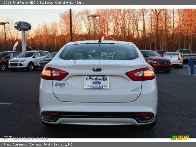 Oxford White / Dune 2013 Ford Fusion SE 2.0 EcoBoost