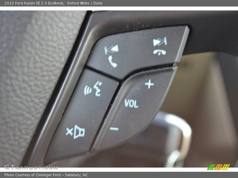 Oxford White / Dune 2013 Ford Fusion SE 2.0 EcoBoost