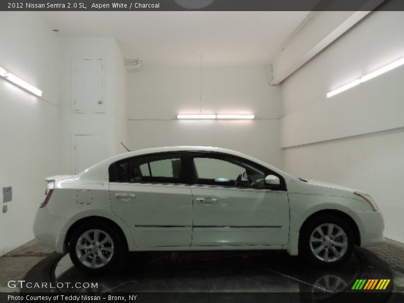 Aspen White / Charcoal 2012 Nissan Sentra 2.0 SL