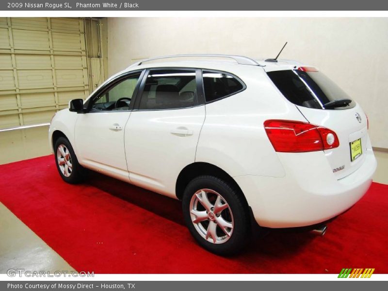 Phantom White / Black 2009 Nissan Rogue SL