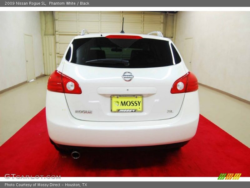 Phantom White / Black 2009 Nissan Rogue SL