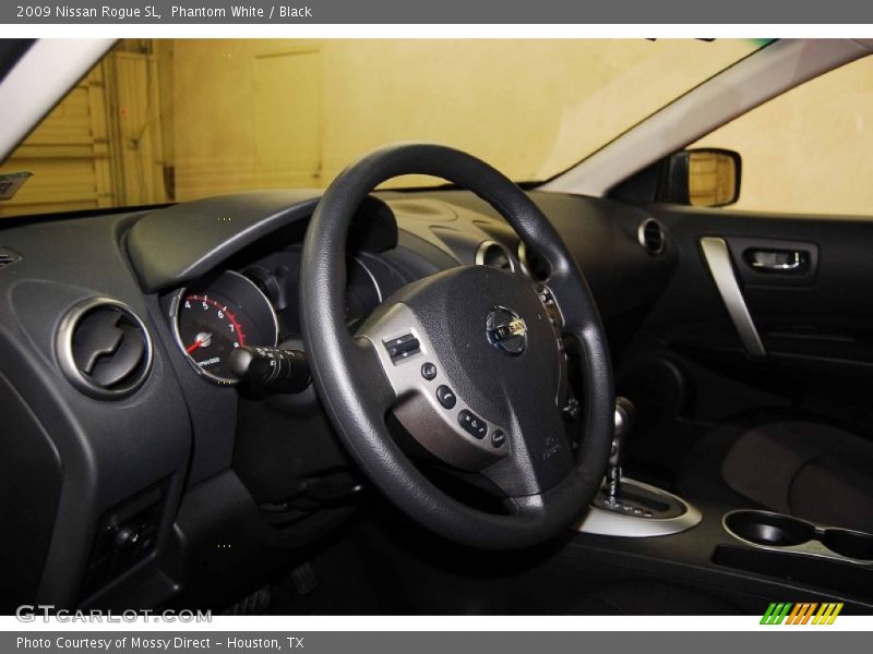 Phantom White / Black 2009 Nissan Rogue SL