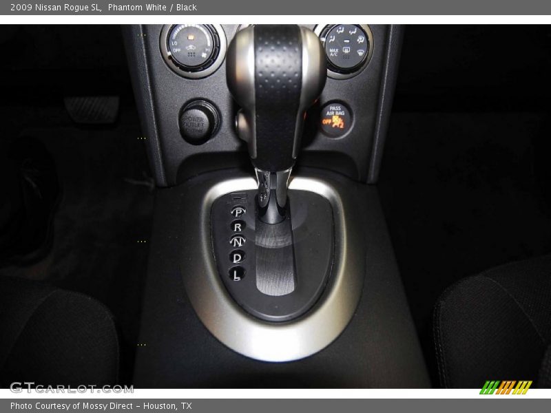Phantom White / Black 2009 Nissan Rogue SL