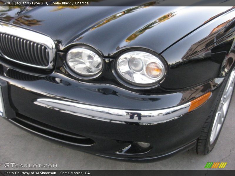 Ebony Black / Charcoal 2003 Jaguar X-Type 3.0
