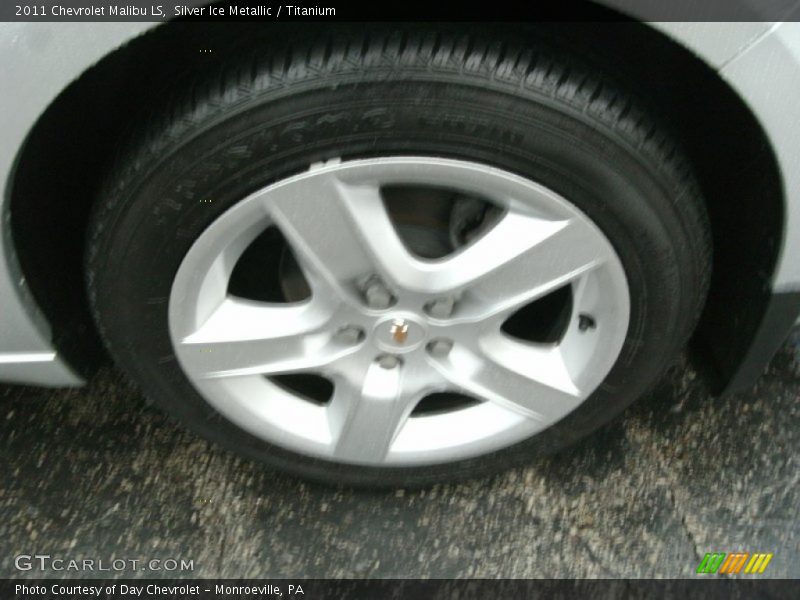 Silver Ice Metallic / Titanium 2011 Chevrolet Malibu LS