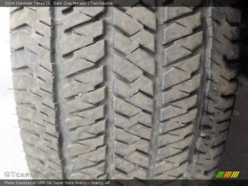 Dark Gray Metallic / Tan/Neutral 2004 Chevrolet Tahoe LS