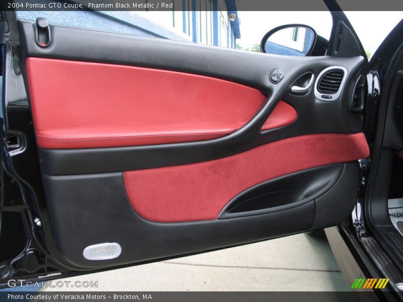 Phantom Black Metallic / Red 2004 Pontiac GTO Coupe