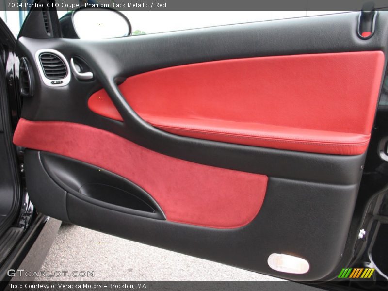 Phantom Black Metallic / Red 2004 Pontiac GTO Coupe