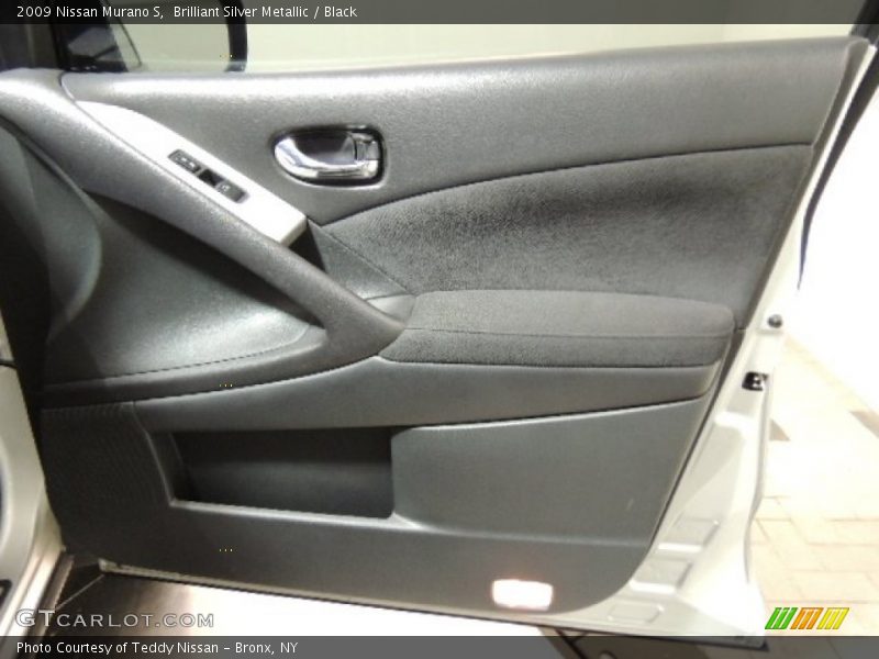 Brilliant Silver Metallic / Black 2009 Nissan Murano S