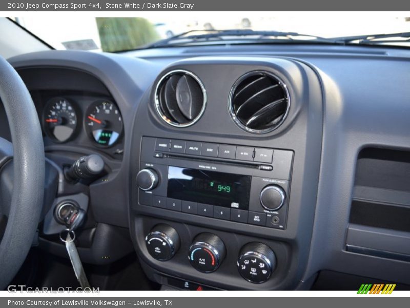 Stone White / Dark Slate Gray 2010 Jeep Compass Sport 4x4