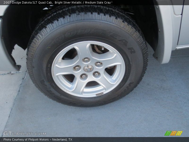 Bright Silver Metallic / Medium Slate Gray 2007 Dodge Dakota SLT Quad Cab