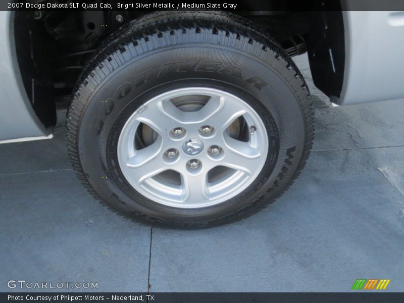 Bright Silver Metallic / Medium Slate Gray 2007 Dodge Dakota SLT Quad Cab
