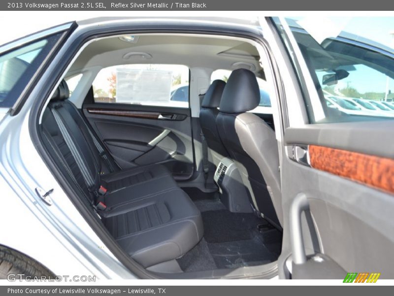 Reflex Silver Metallic / Titan Black 2013 Volkswagen Passat 2.5L SEL
