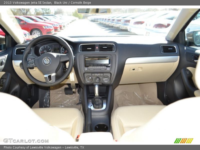 Black Uni / Cornsilk Beige 2013 Volkswagen Jetta SE Sedan