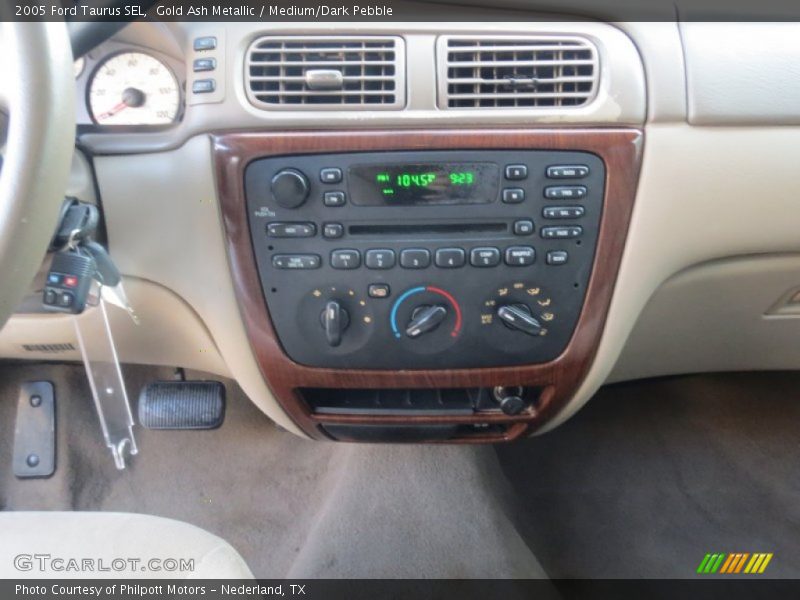 Gold Ash Metallic / Medium/Dark Pebble 2005 Ford Taurus SEL