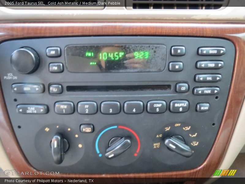 Gold Ash Metallic / Medium/Dark Pebble 2005 Ford Taurus SEL