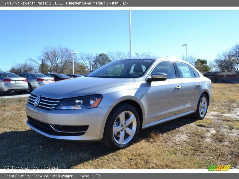 Tungsten Silver Metallic / Titan Black 2013 Volkswagen Passat 2.5L SE