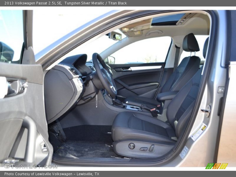 Tungsten Silver Metallic / Titan Black 2013 Volkswagen Passat 2.5L SE