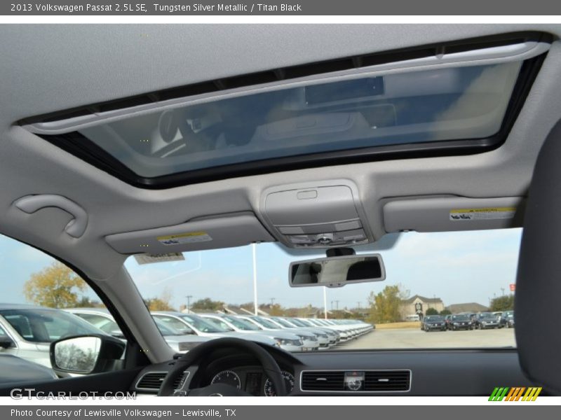 Tungsten Silver Metallic / Titan Black 2013 Volkswagen Passat 2.5L SE