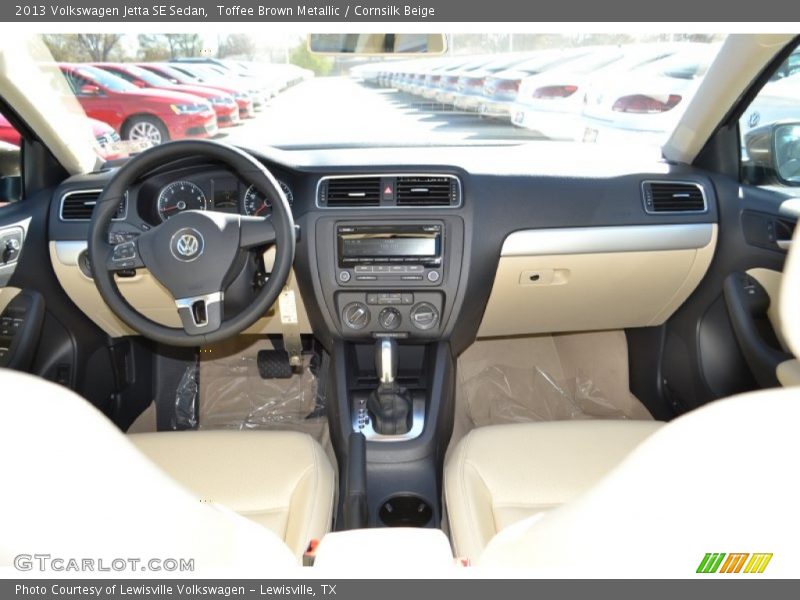 Toffee Brown Metallic / Cornsilk Beige 2013 Volkswagen Jetta SE Sedan