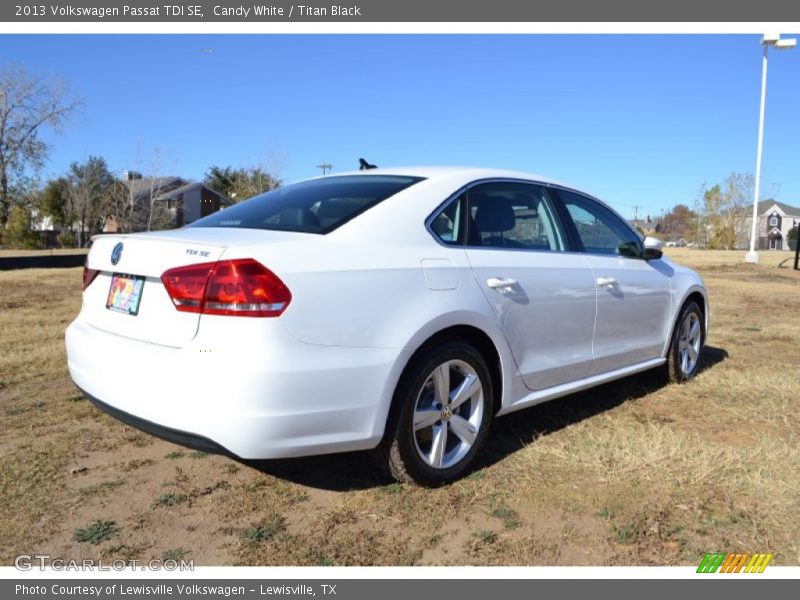 Candy White / Titan Black 2013 Volkswagen Passat TDI SE