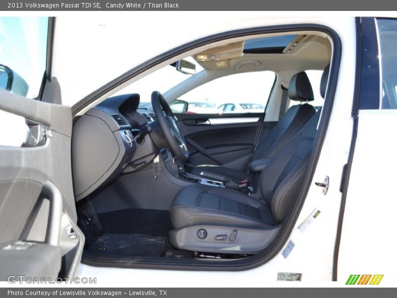 Candy White / Titan Black 2013 Volkswagen Passat TDI SE