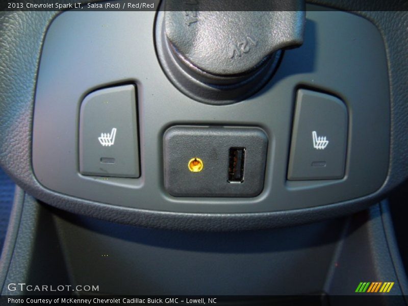 Salsa (Red) / Red/Red 2013 Chevrolet Spark LT