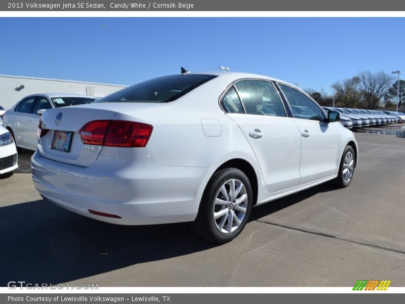 Candy White / Cornsilk Beige 2013 Volkswagen Jetta SE Sedan